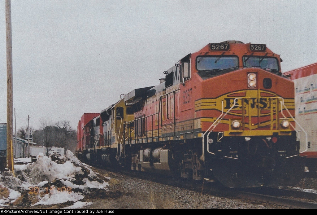 BNSF 5267 East